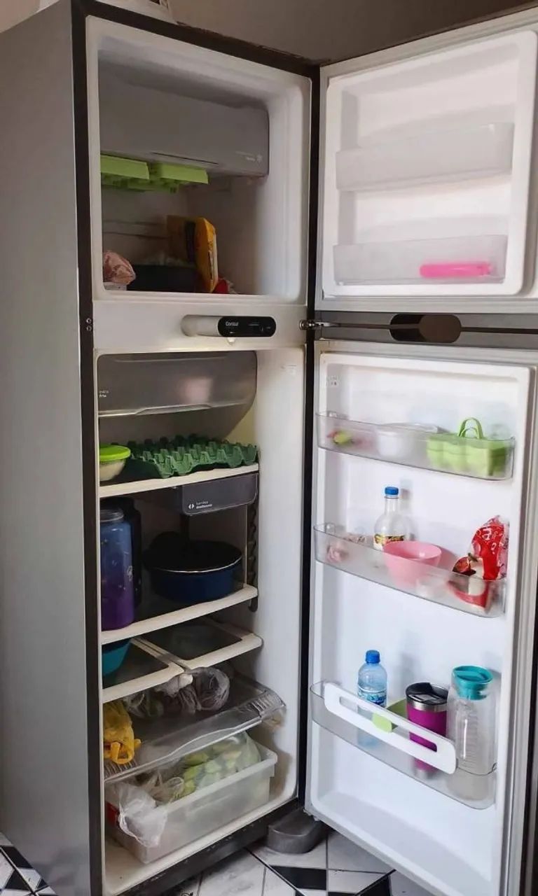 Vende-se geladeira Consul!! - Foto 2