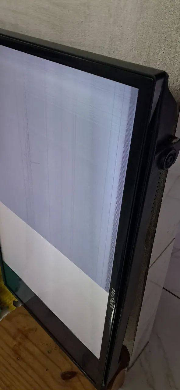 Televisão com defeito 