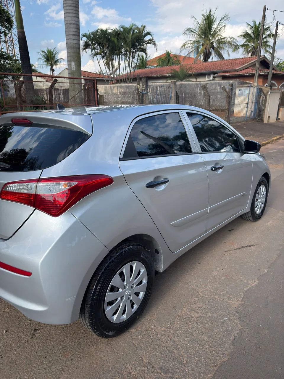 Hyundai HB20 Comf./c.plus/c.style 1.0 Flex 12V 2018 - Foto 2