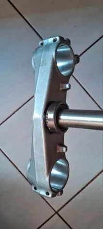 Mesa Inferior Original Suzuki, Srad 1000 2009 A 2011 (Usado)