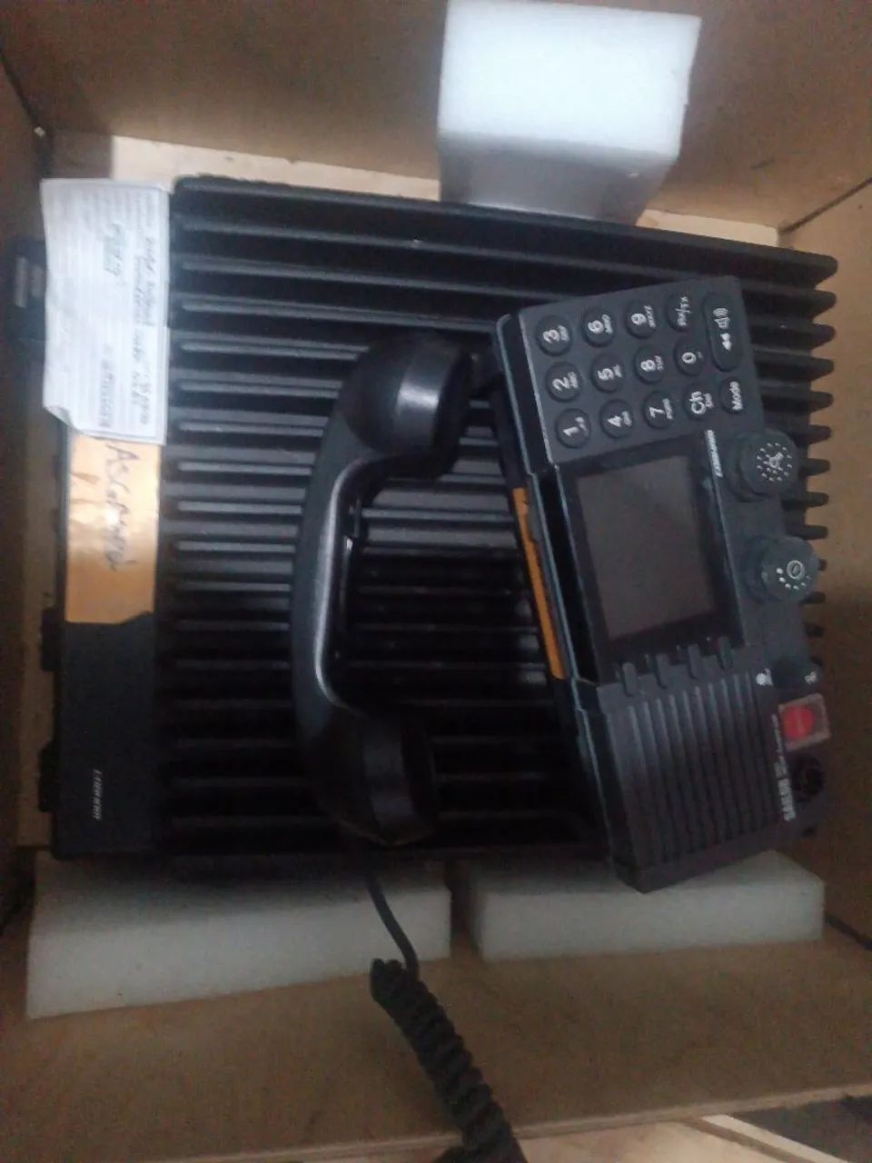 Rádio profissional marítimo  - Foto 3