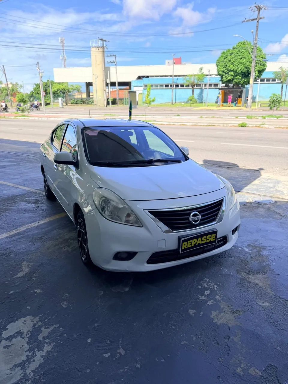 Nissan versa 2014 com GNV - Foto 3