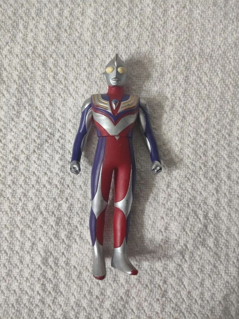 Miniatura Ultraman Tiga