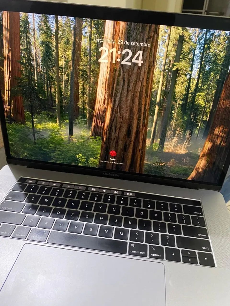 Macbook pro i9 semi novo - Foto 2