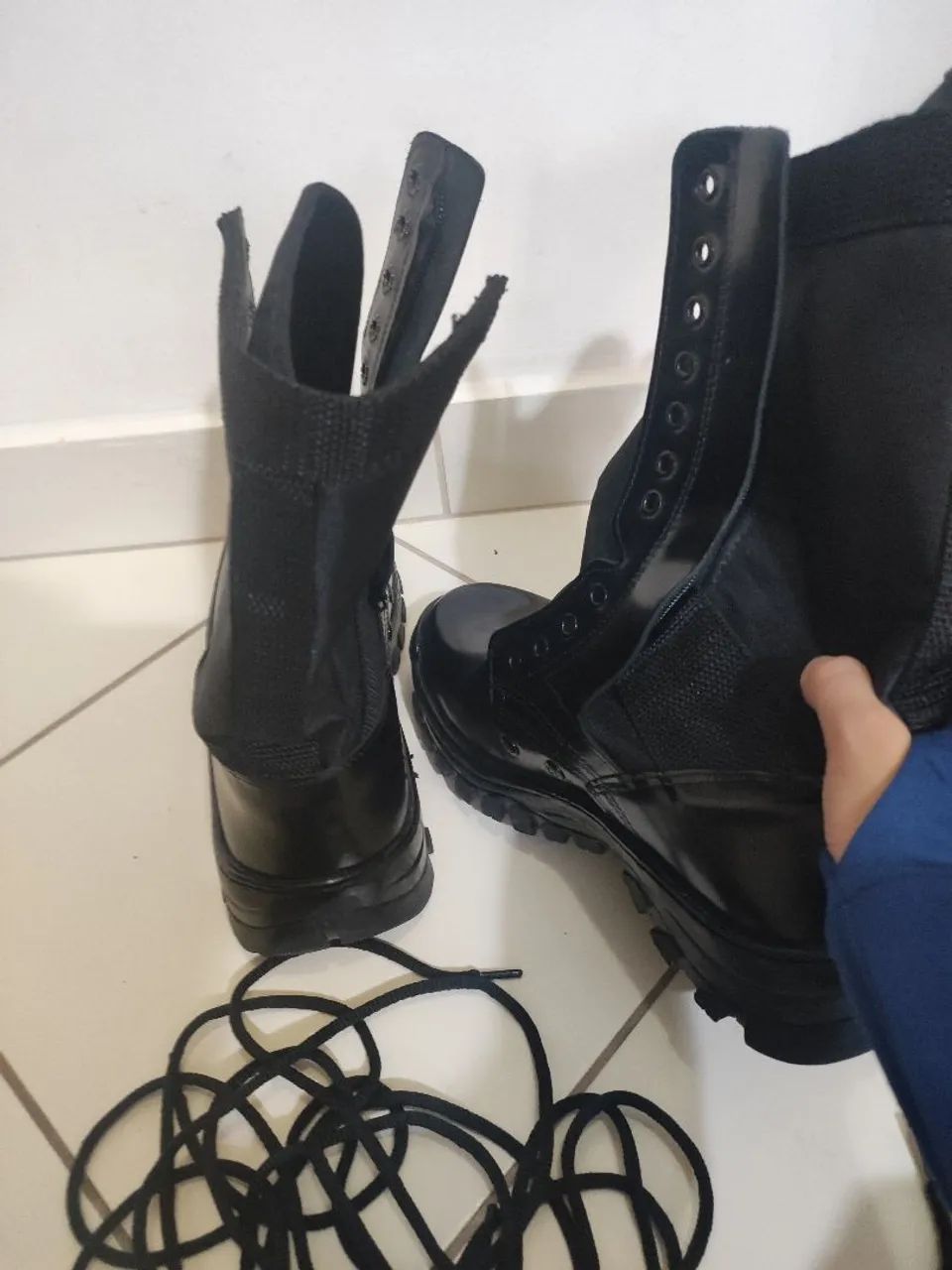 Bota coturno couro legítimo tamanho 41 - Foto 3