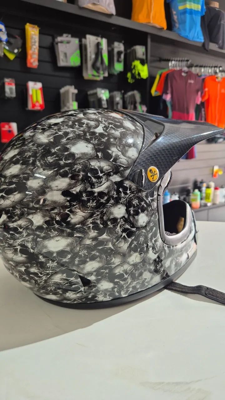 Capacete fox