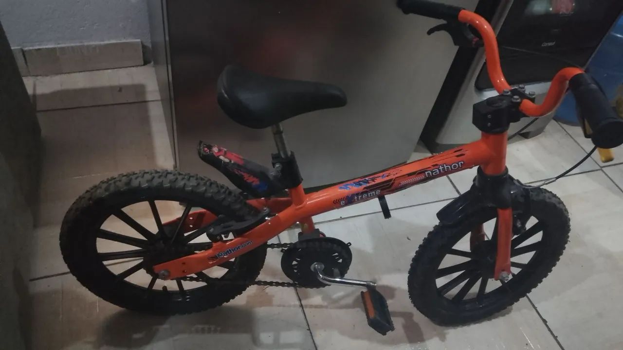 Bicicleta infantil aro 16 - Foto 2
