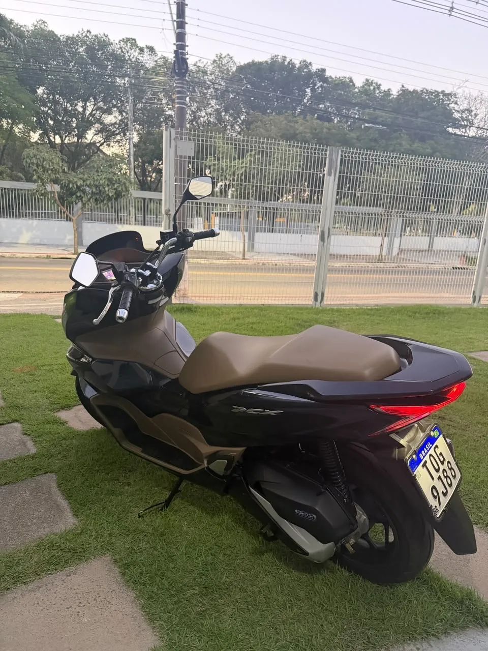 PCX 160 DLX - Foto 2