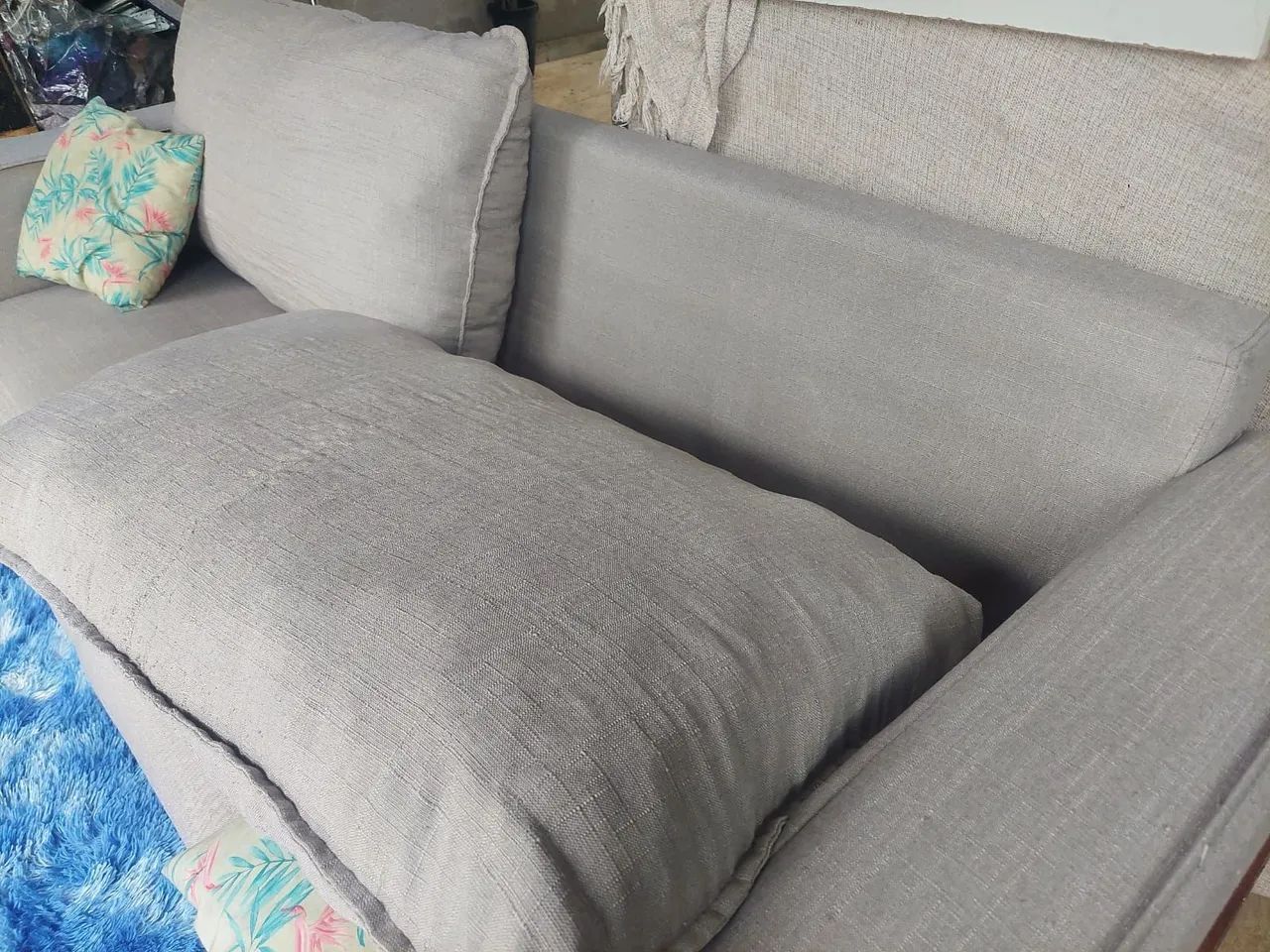 VENDO  SOFA TECIDO EM LINHO - Foto 4