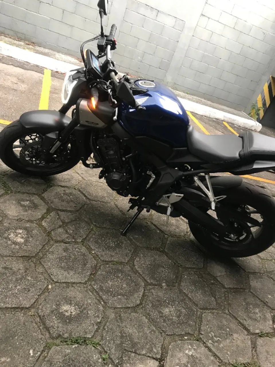 CB 650r - Foto 4