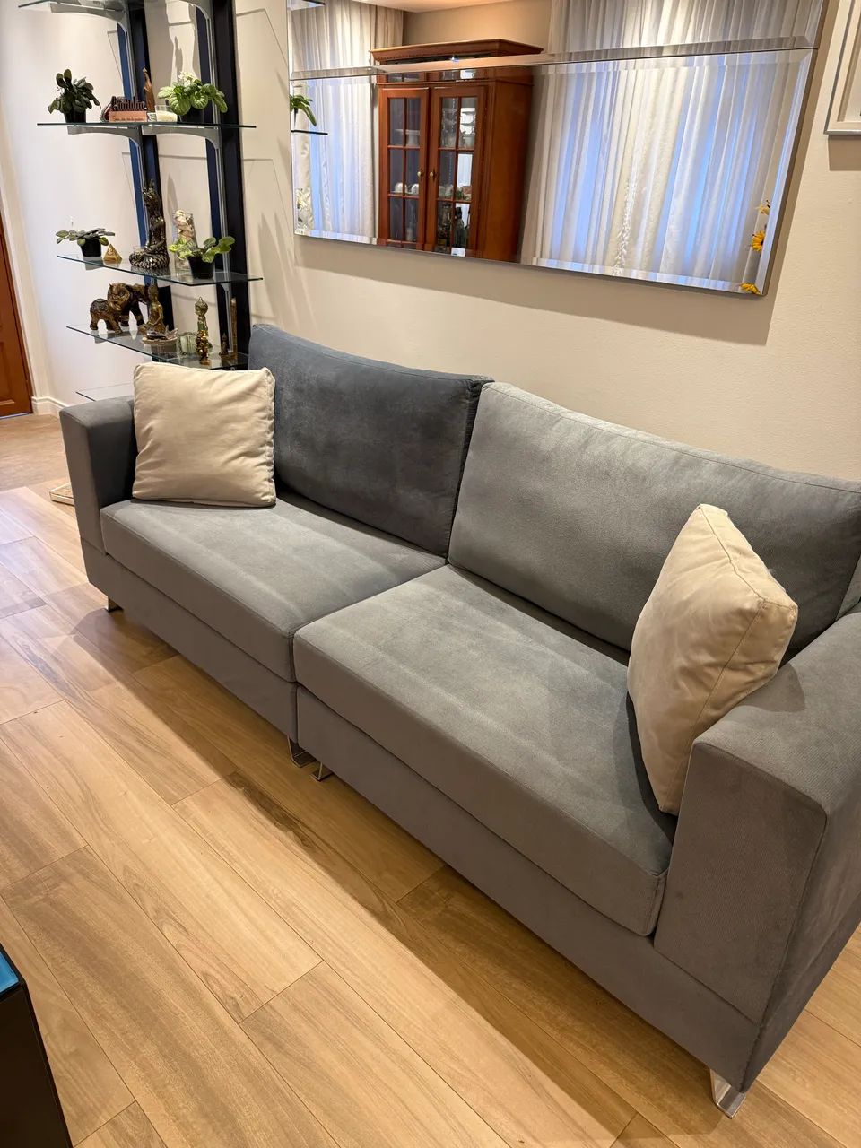 Vende - se sofá semi novo  - Foto 4