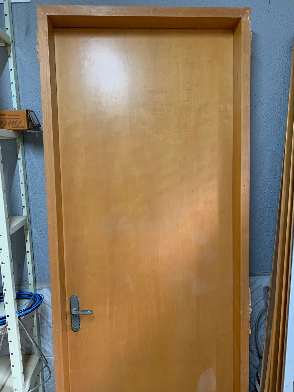 Vendo portas, madeira, vidro e ferro - Foto 2