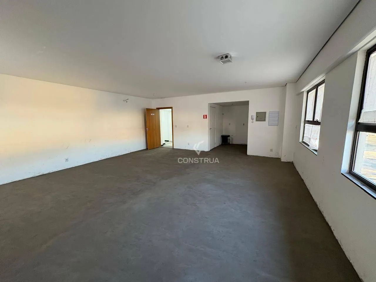SALA COMERCIAL PARA LOCAÇÃO NA AVENIDA ÂNGELO SIMÕES EM CAMPINAS/SP - Foto 2