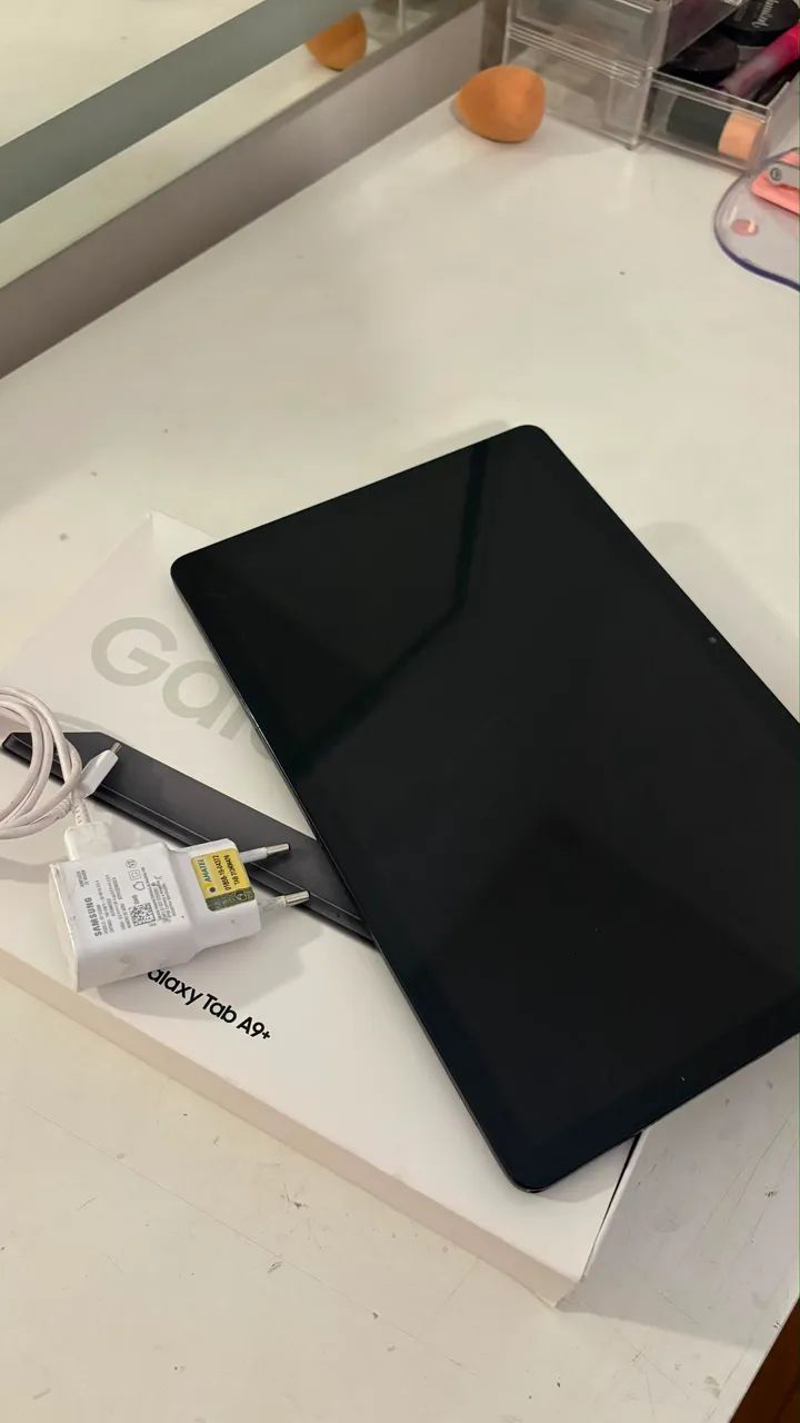 Vendo Tablet A9+ Samsung 