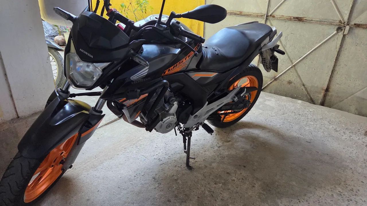 CB TWISTER 2021 ABS - Foto 5