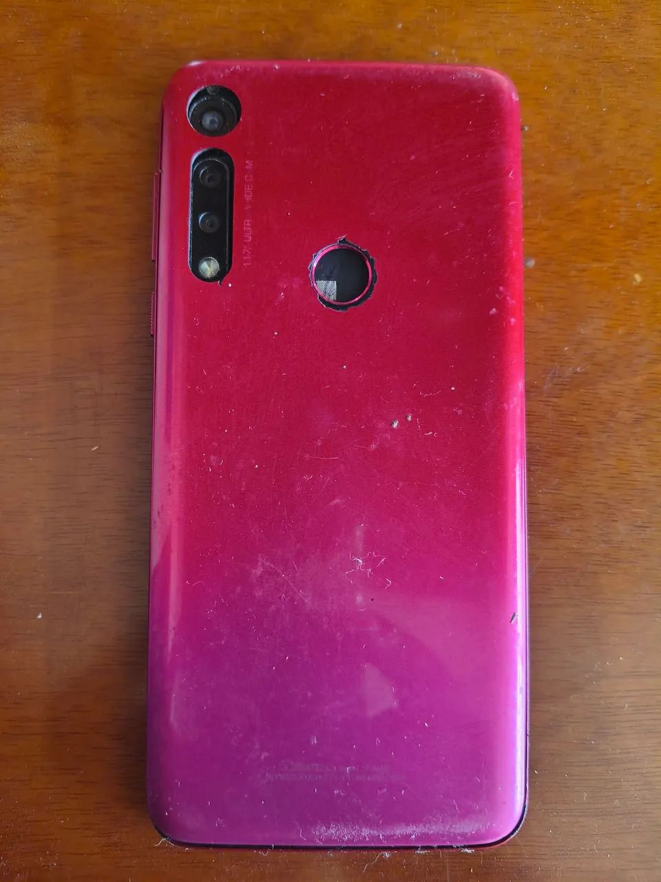 Celular Motorola One com Defeito  - Foto 4