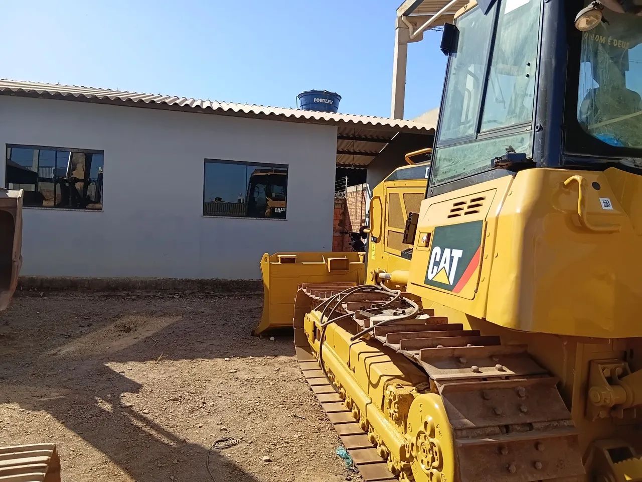 Trator de esteira d6k 