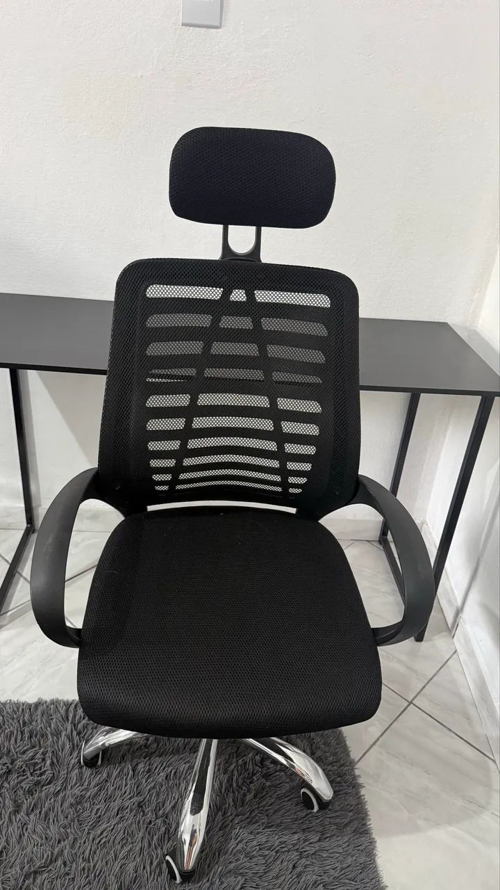 Cadeira de Escritório com Apoio de Cabeça
