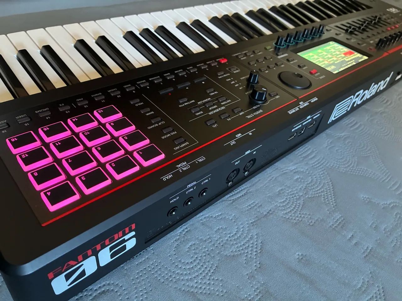 Roland Fantom 06 - Foto 3