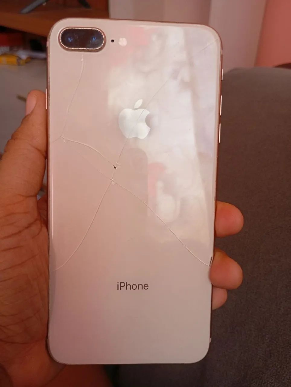 Celular apenas com marcar de uso!