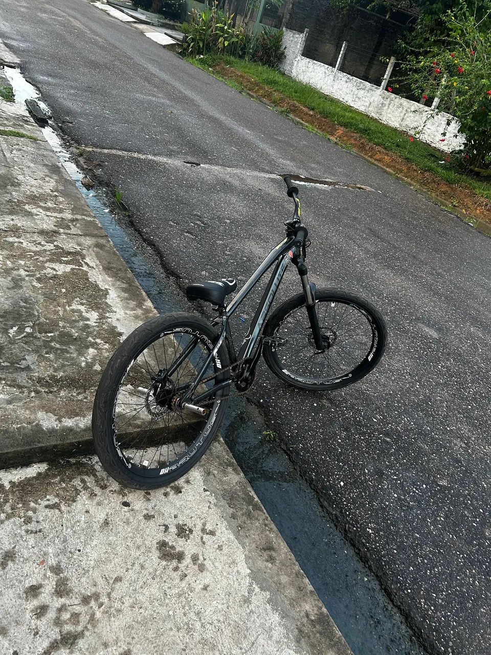 VENDO BICICLETA BRUTUS  - Foto 2