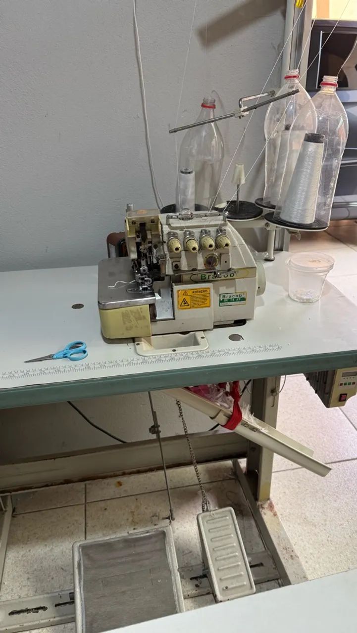 Máquina de Costura Overlock - Foto 2