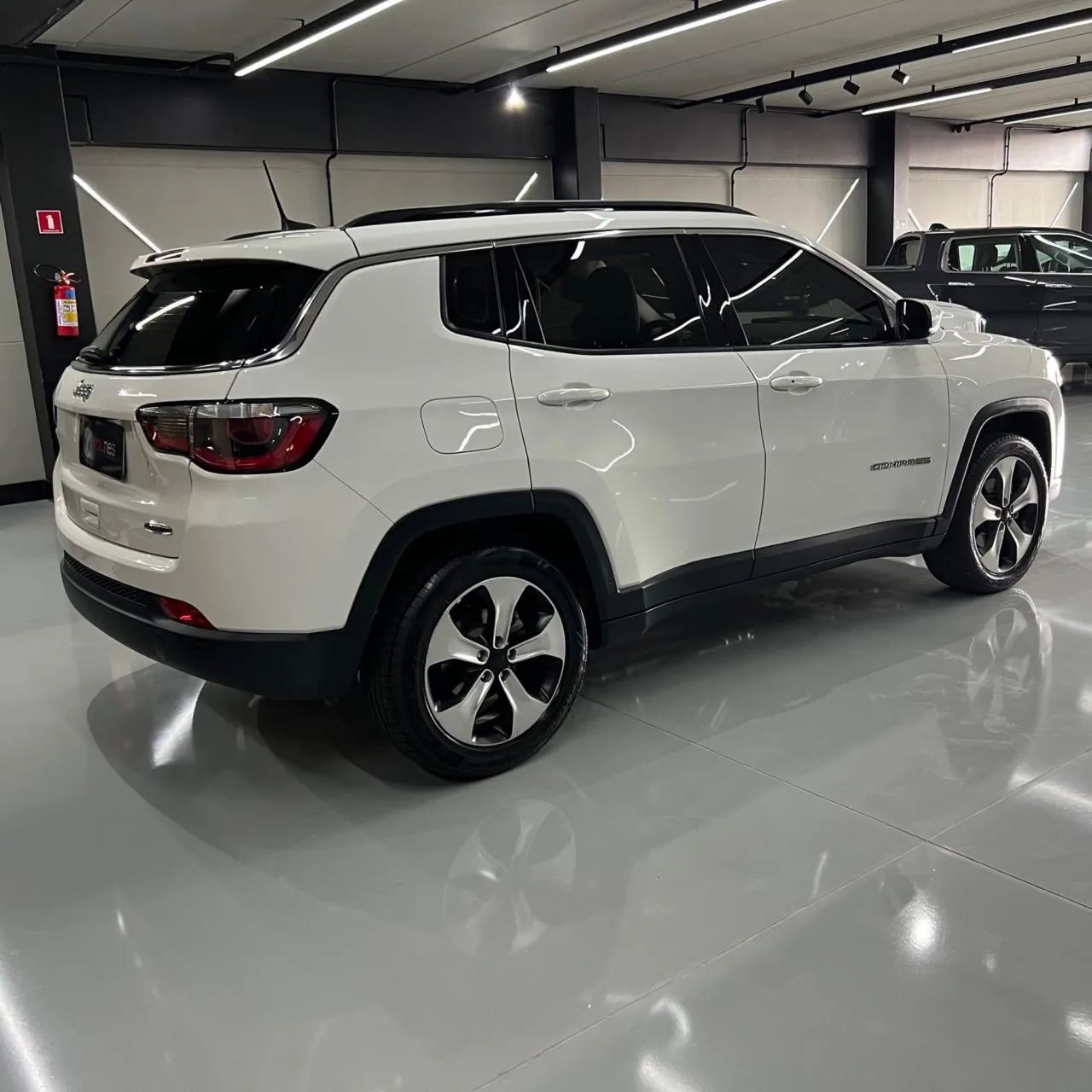 Jeep Compass Longitude 2.0 4X2 Flex 16V Aut. 2017 - Foto 4