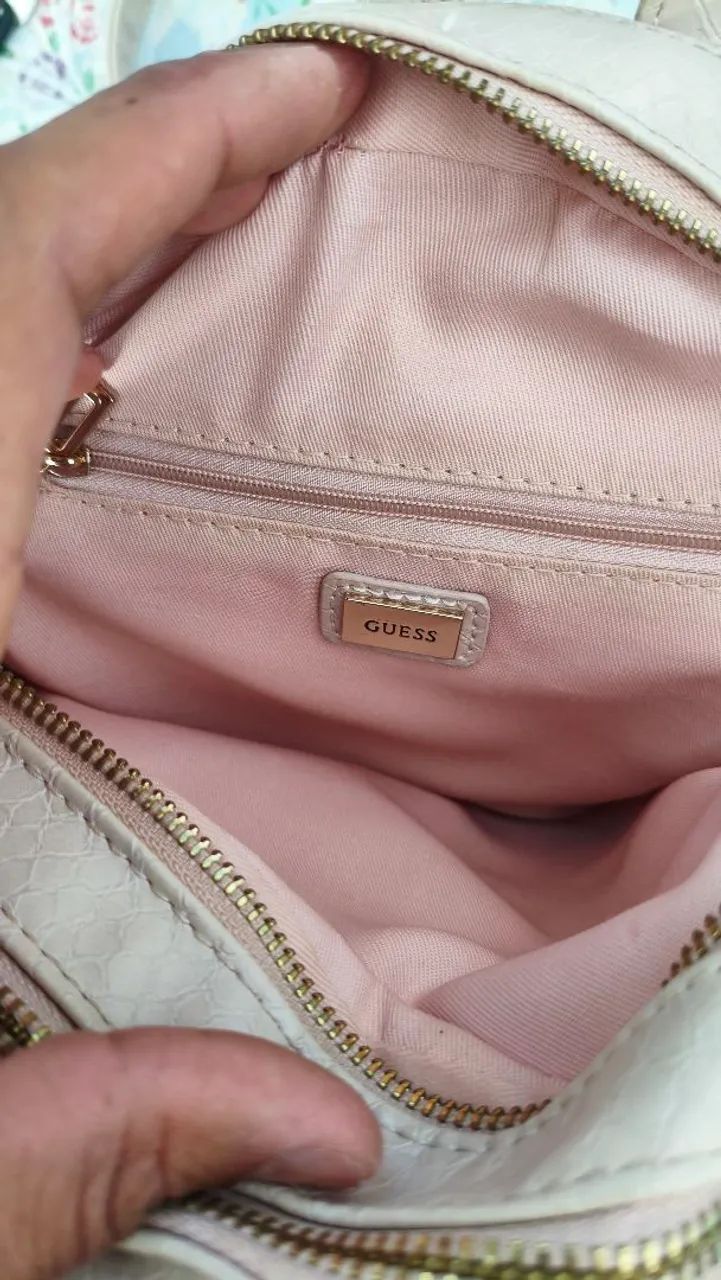 mini mochila Guess Cora Convertible - Foto 4