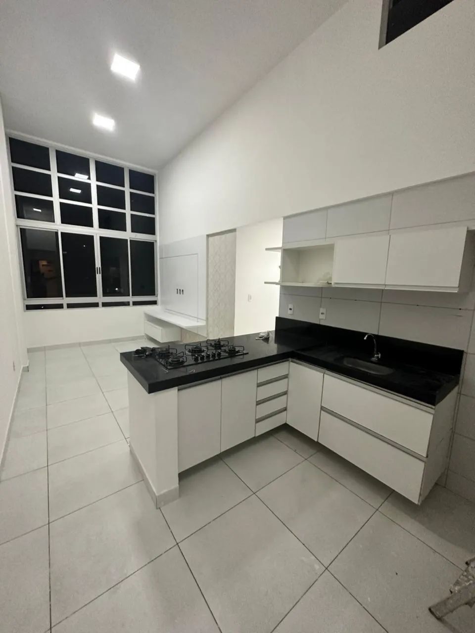 Alugo Cobertura no Bessa 