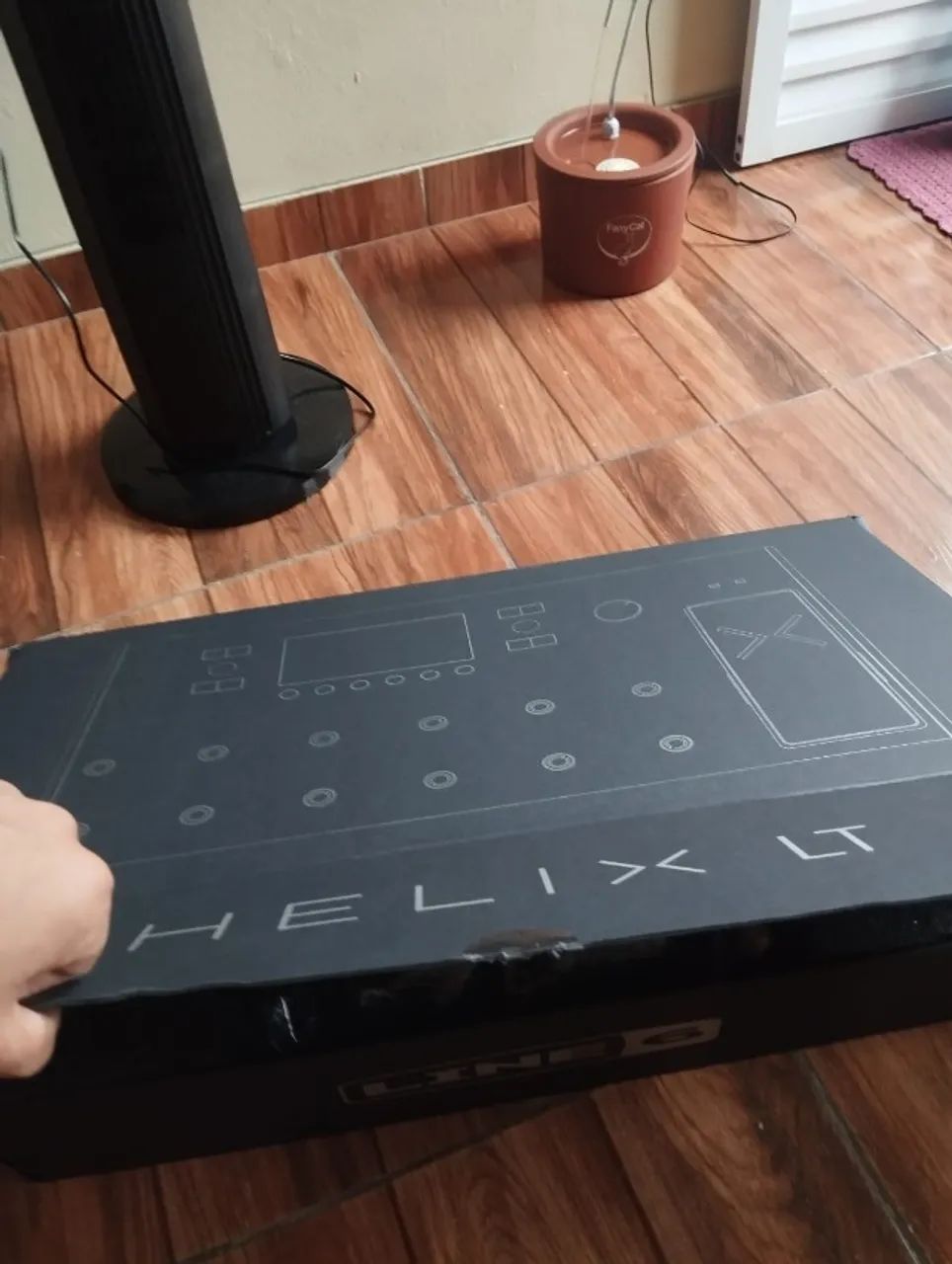 Pedal de efeito Line 6 Helix LT preto - Foto 2