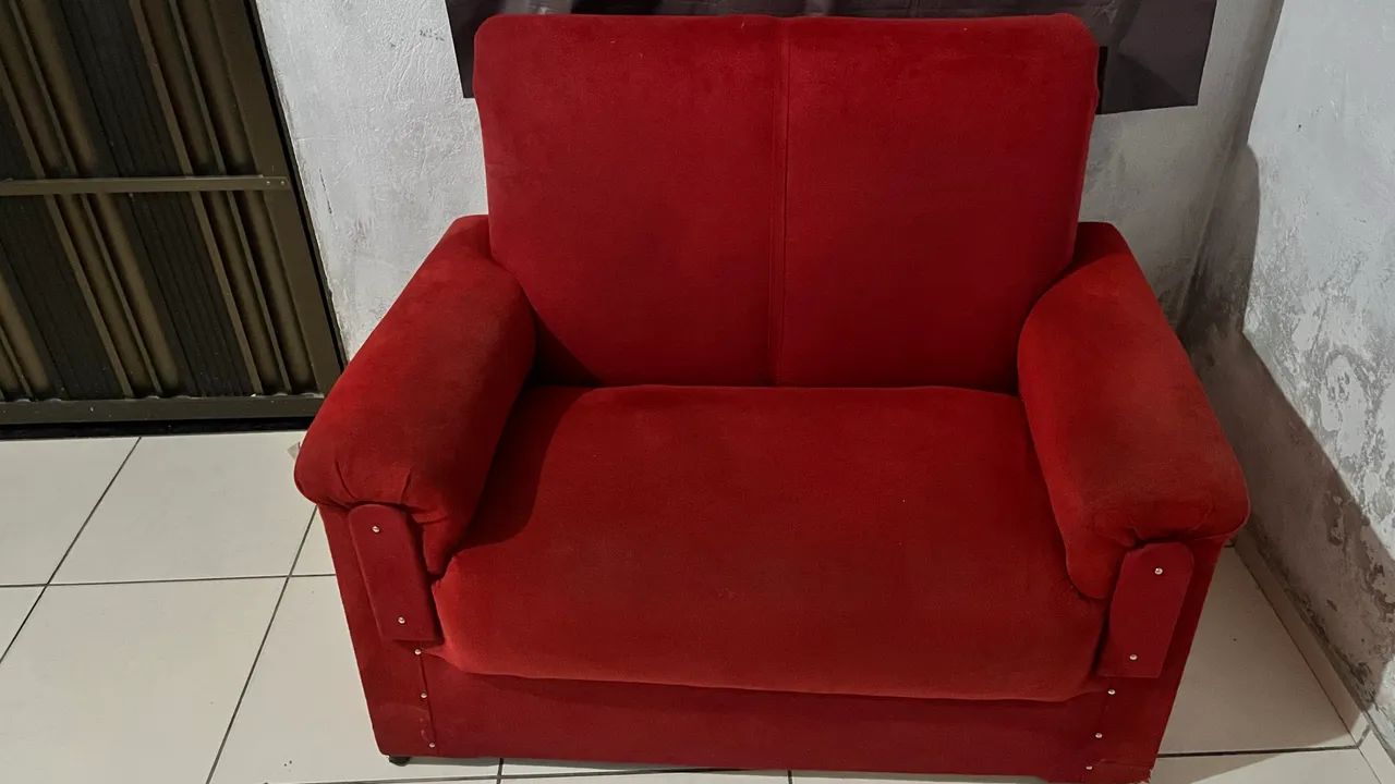 Sofá dois lugares usado vendo ou troco 