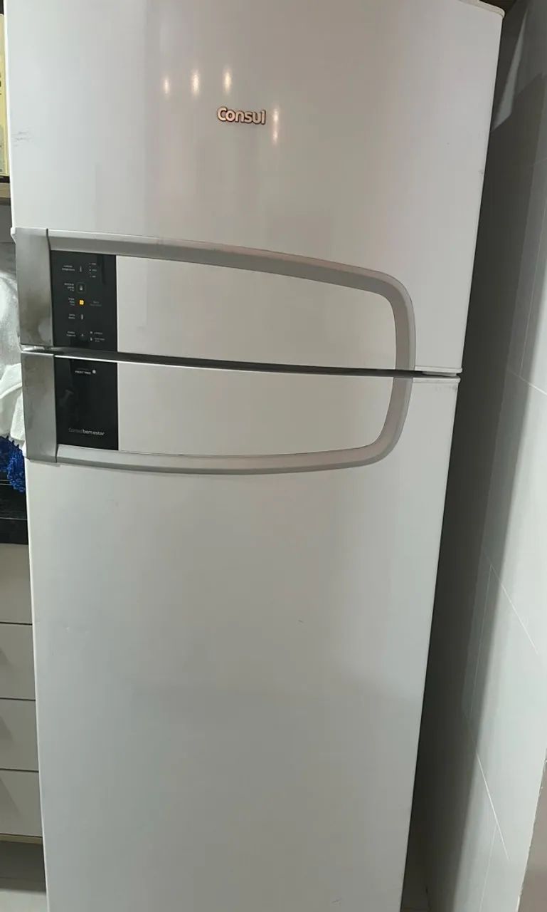 Geladeira 407L