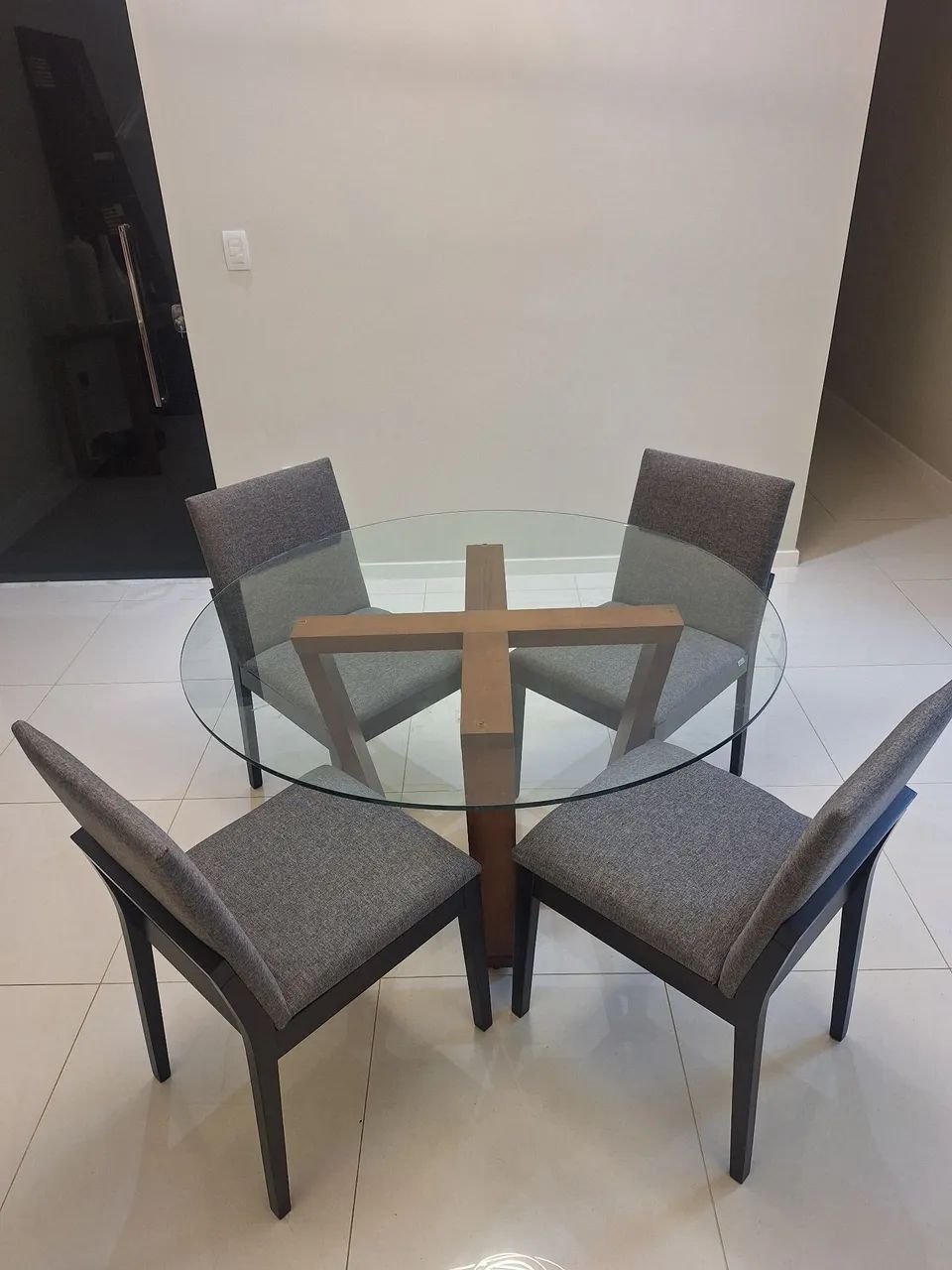 Mesa de Jantar Dall com Cadeiras Frame Tok & Stok - Foto 3