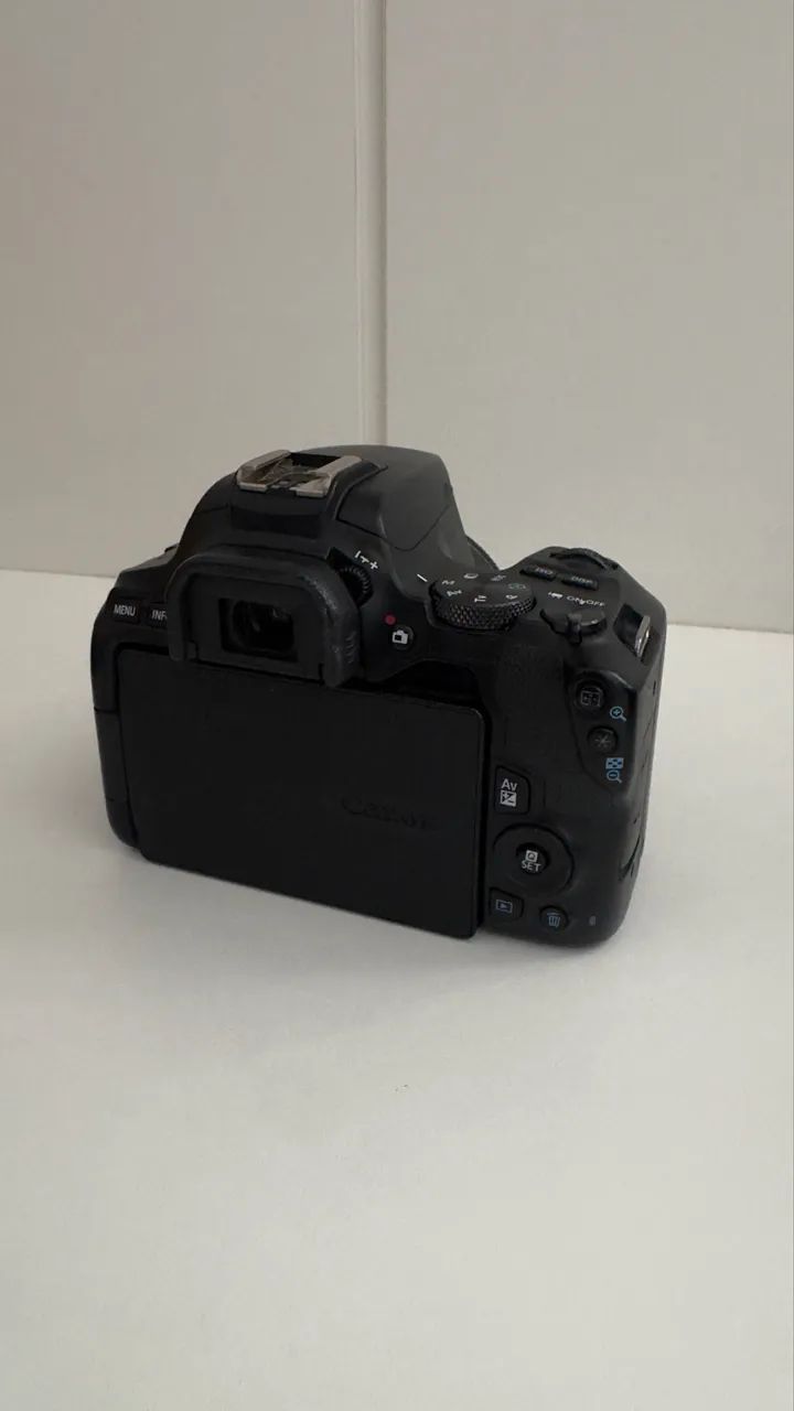 Câmera Canon EOS SL3