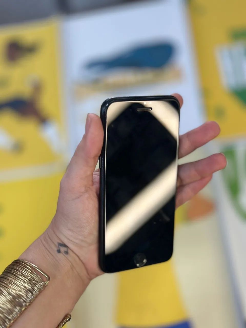 iPhone SE 2 64 GB Preto - Foto 3