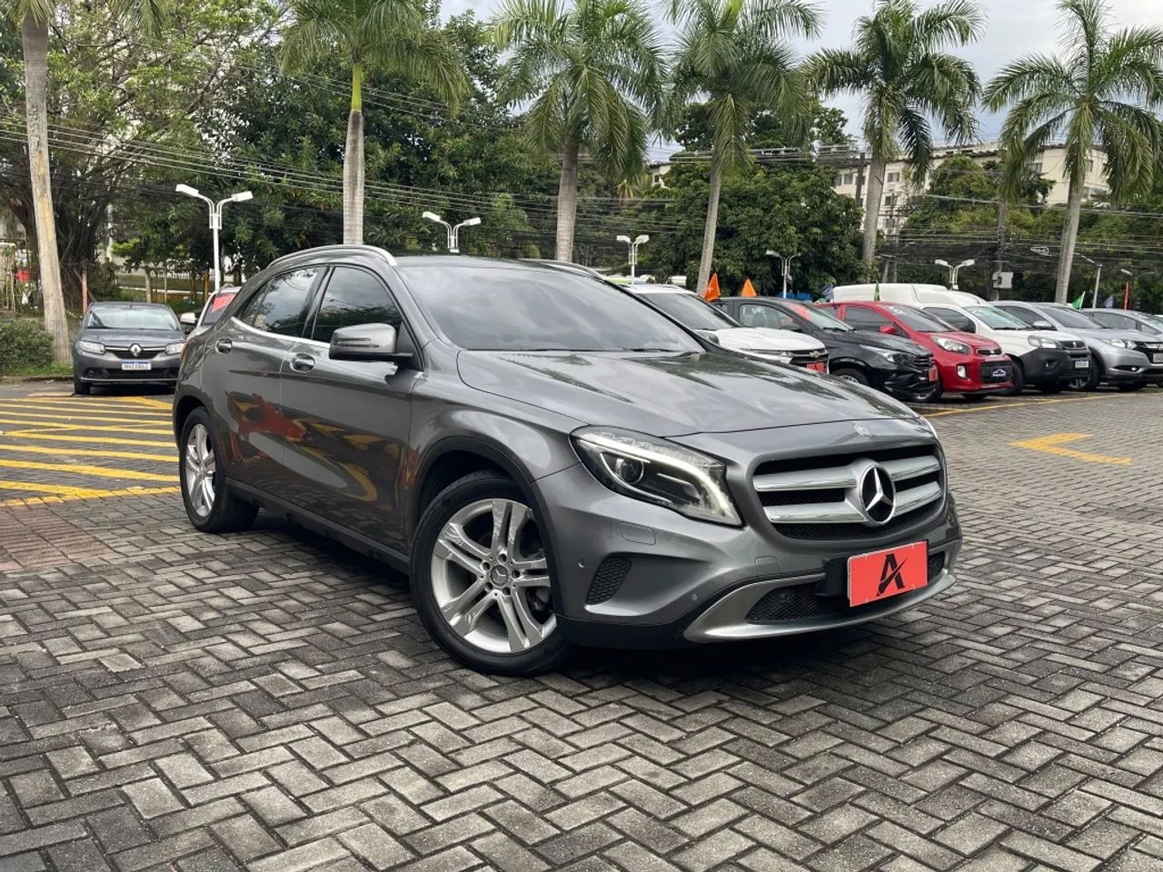 Mercedes-Benz GLA 200 Vision 1.6/1.6 TB 16V Flex Aut. 2015