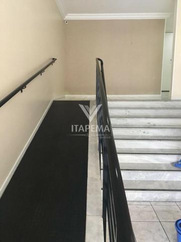 Mobiliado em até 40x para pagar - Apartamento 03 Quartos sendo 01 Suíte na Meia Praia - Foto 3