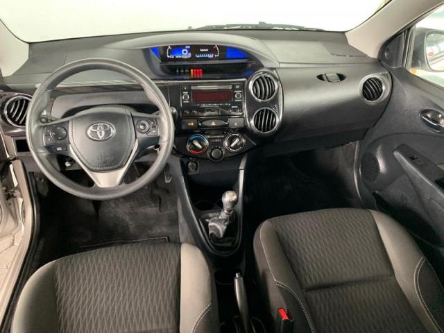 ETIOS XS 1.5 2017 Flex 16V 5p Mec. - Foto 9