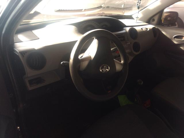 Etios XS 1.3 2013 - Foto 5