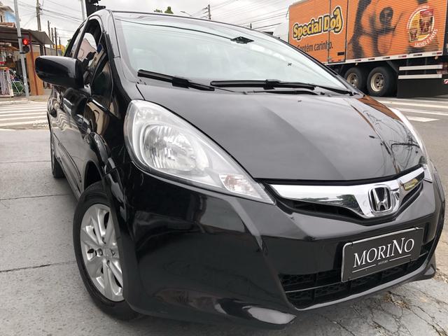 // Honda Fit Automático 2014 - Excelente estado de conservação