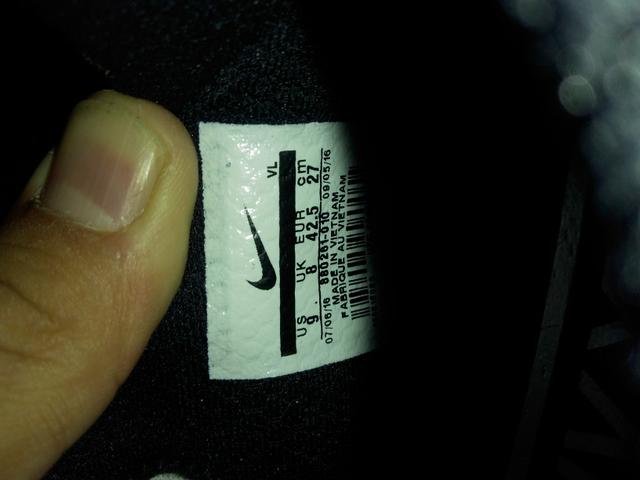 Tênis chuteira Nike basebol