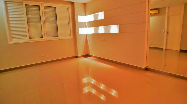 Sobrado 4 Quartos, 420 m² c/ armários e lazer na 404 Sul - Alto Padrão - Foto 8