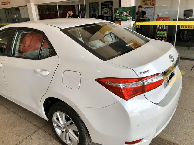 Corolla muito novo