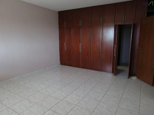 Casa a venda / Condomínio Jardim Europa II / 04 Quartos / Suíte / Churrasqueira / Piscina - Foto 12