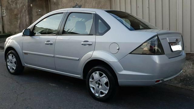 Ford fiesta sedan class 1.6 2013 - Foto 5