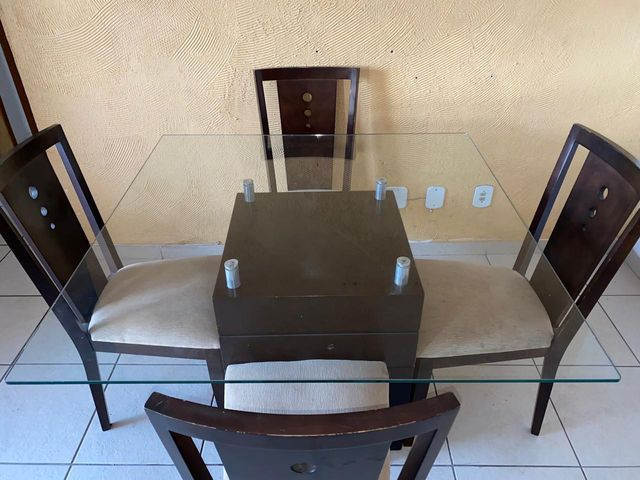 Mesa 4 lugares com tampa de vidro - Foto 6