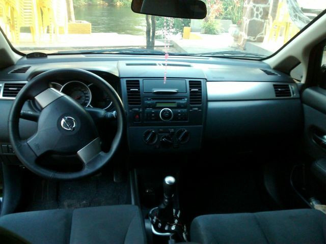 Nissan Tiida S 1.8 Manual 2008 Preto - Foto 2