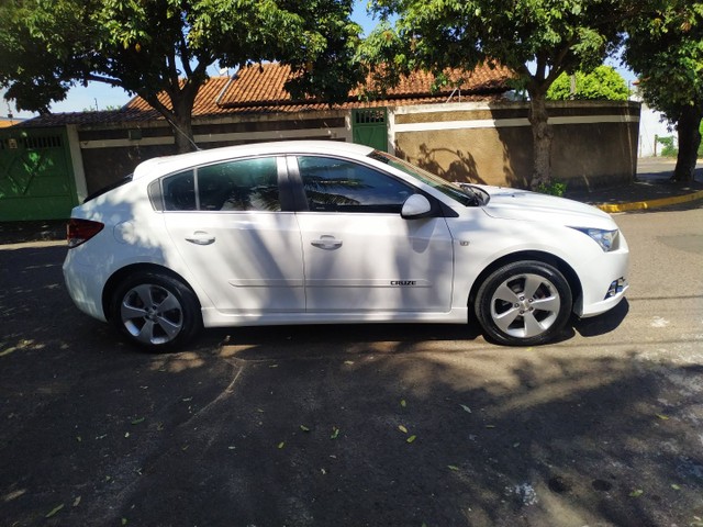 CRUZE HACTH 14/14 AUTOMÁTICO