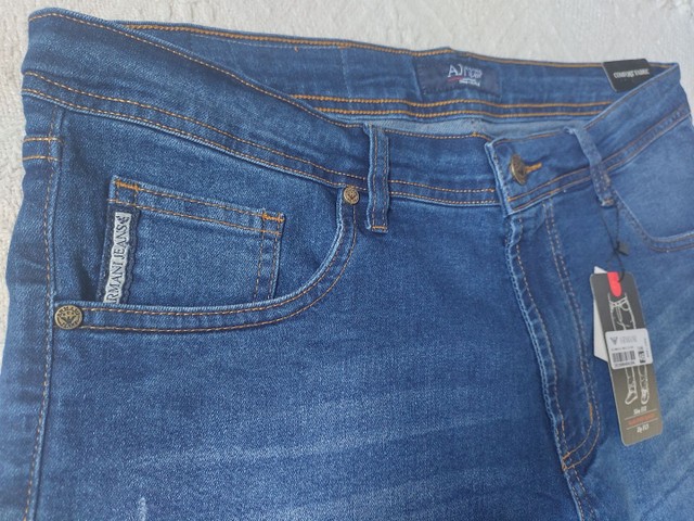 Bermuda jeans masculina Armani - Foto 5