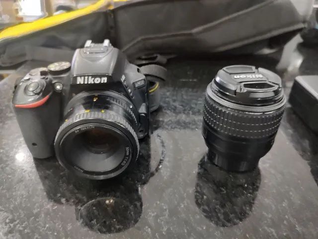 Camera Nikon D5500, lente 18-55, lente 50mm, lente 35mm mais acessórios.